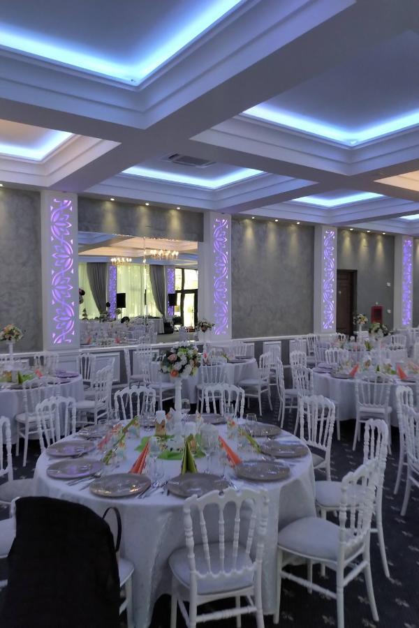 Hotel Padesul Faget  Ngoại thất bức ảnh