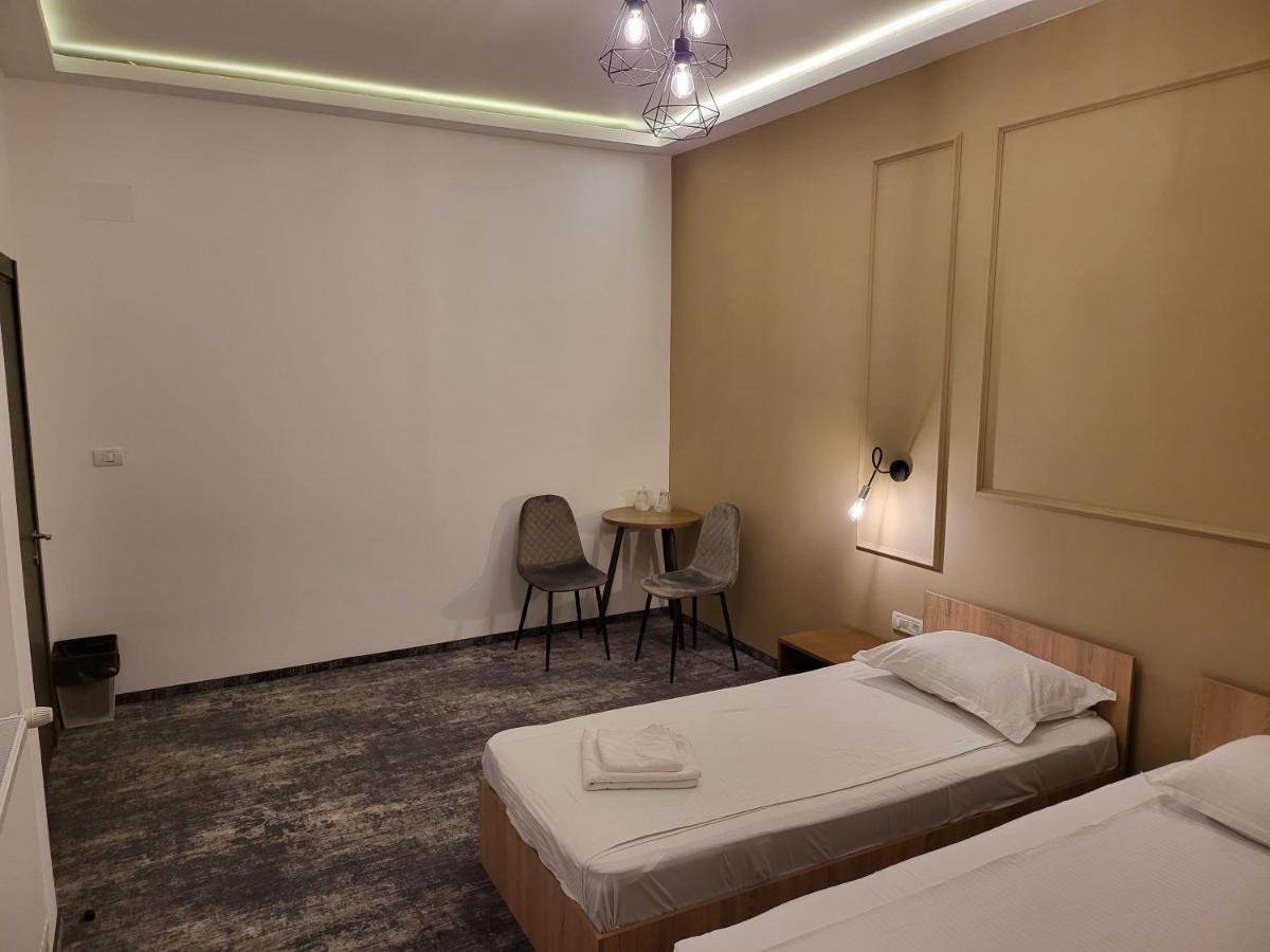 Hotel Padesul Faget  Ngoại thất bức ảnh